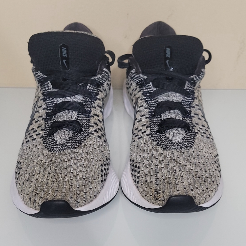 Nike Womans.shoe